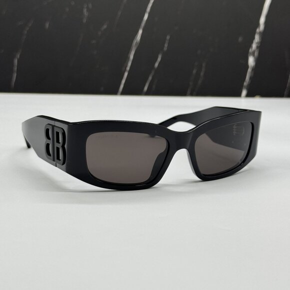 NEW BALENCIAGA BB0360S 001 SUNGLASSES BLACK WOMEN EYEWEAR